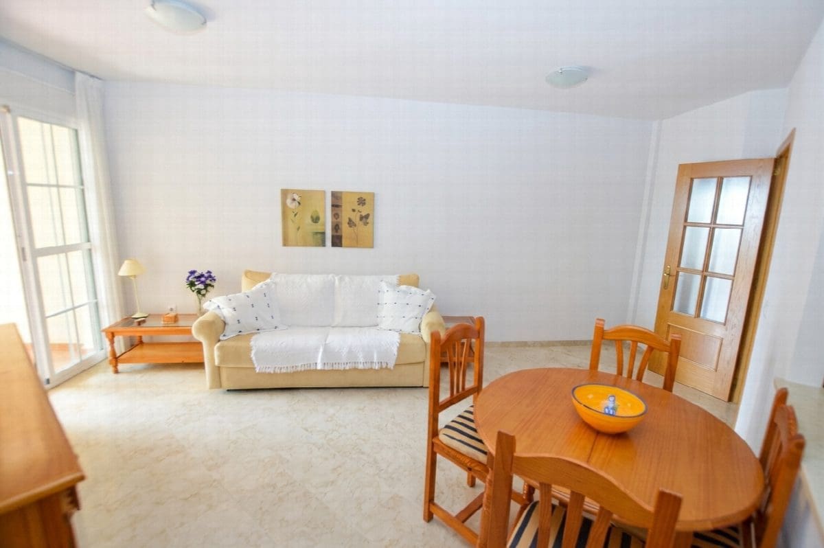 2 bedroom Apartment for sale in Torrequebrada with pool garage - € 285,000 (Ref: 9772861)