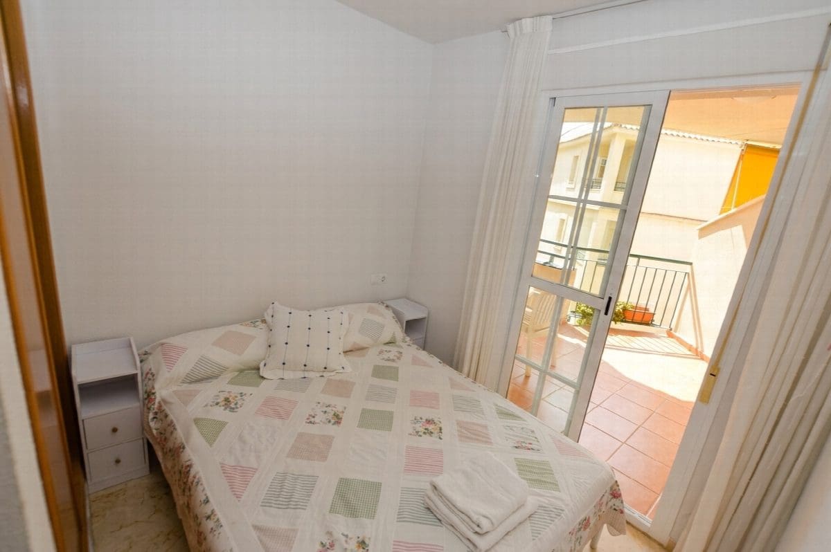 2 bedroom Apartment for sale in Torrequebrada with pool garage - € 285,000 (Ref: 9772861)