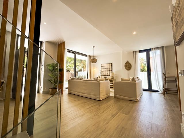 3 chambre Maison de Ville à vendre à Miramar, Malaga ville avec piscine - 1 750 000 € (Ref: 9772863)