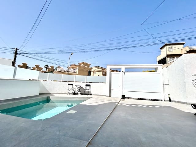 5 quarto Moradia para venda em Lomas de Campoamor - Las Ramblas, Orihuela com garagem - 459 000 € (Ref: 9772872)