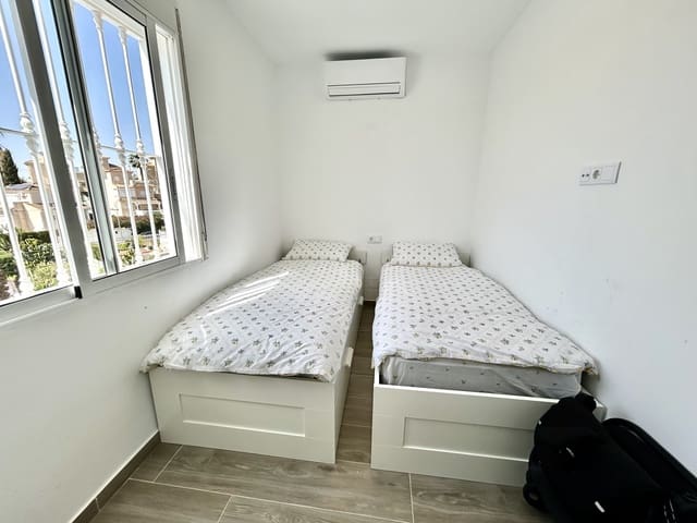 5 quarto Moradia para venda em Lomas de Campoamor - Las Ramblas, Orihuela com garagem - 459 000 € (Ref: 9772872)