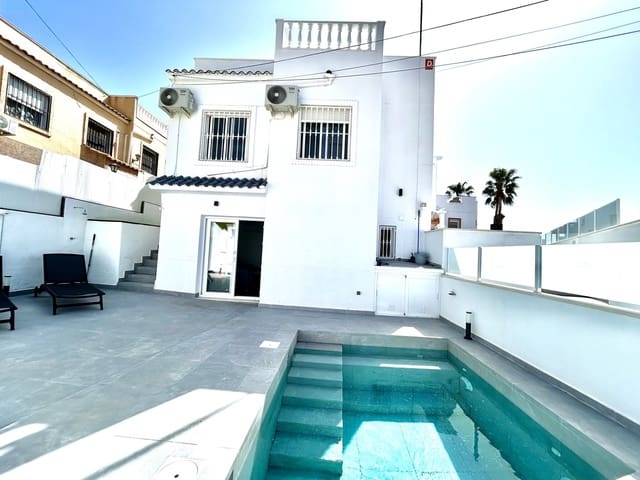 5 quarto Moradia para venda em Lomas de Campoamor - Las Ramblas, Orihuela com garagem - 459 000 € (Ref: 9772872)