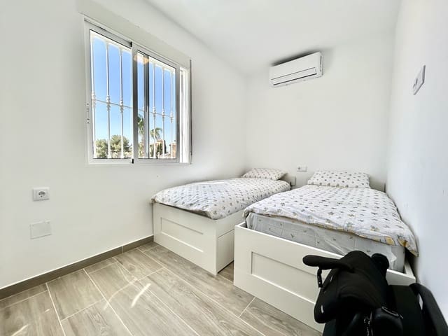 5 quarto Moradia para venda em Lomas de Campoamor - Las Ramblas, Orihuela com garagem - 459 000 € (Ref: 9772872)