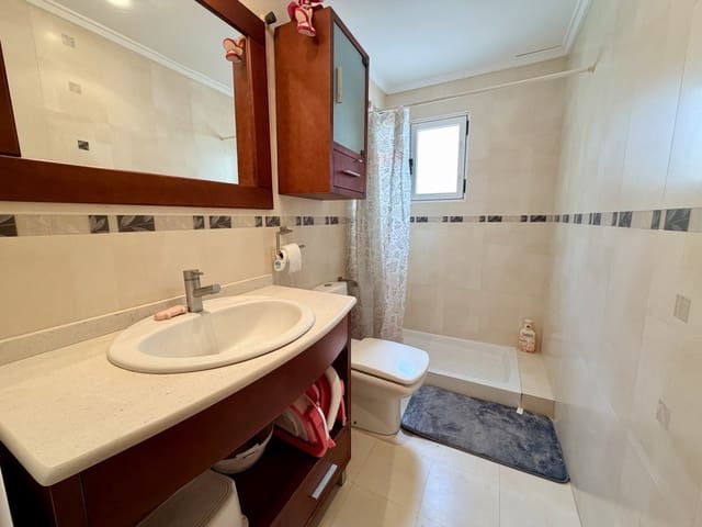 2 quarto Apartamento para venda em Puerto Deportivo, Torrevieja com piscina - 166 000 € (Ref: 9772874)