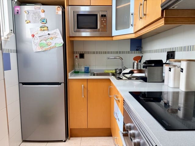 2 quarto Apartamento para venda em Puerto Deportivo, Torrevieja com piscina - 166 000 € (Ref: 9772874)