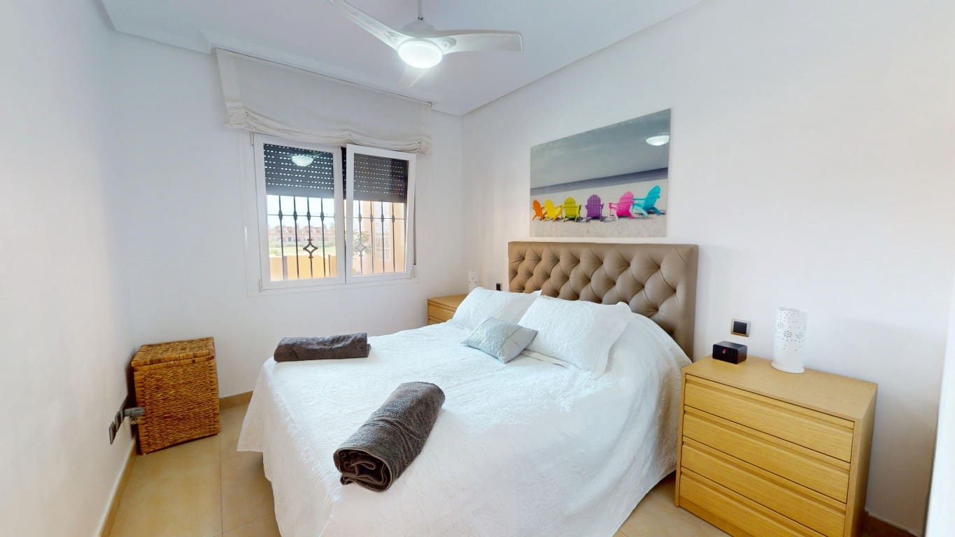 3 soveværelse Lejlighed til salg i Los Alcazares med swimmingpool - € 265.000 (Ref: 9772877)