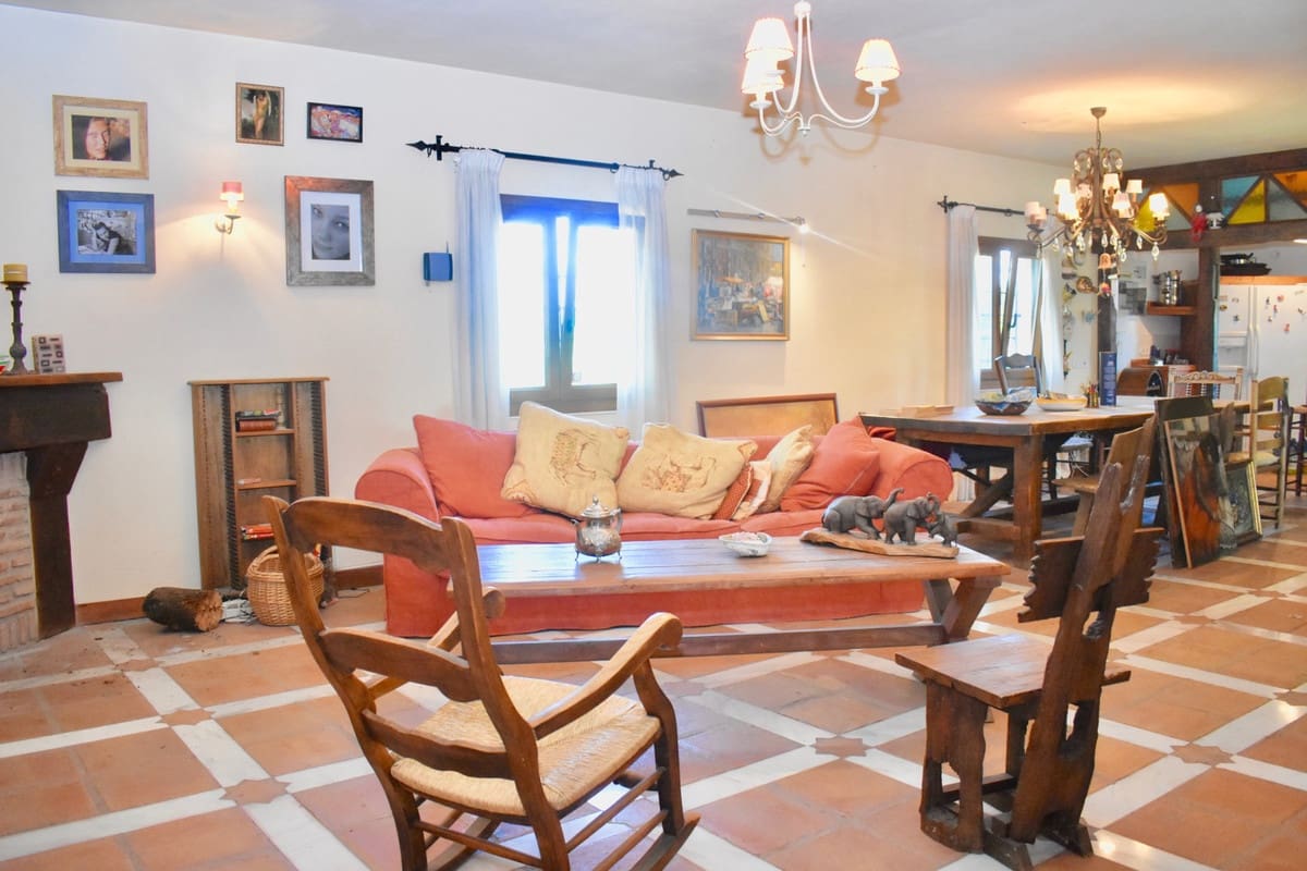 4 slaapkamer Villa te koop in Mijas met zwembad garage - € 1.195.000 (Ref: 9772880)