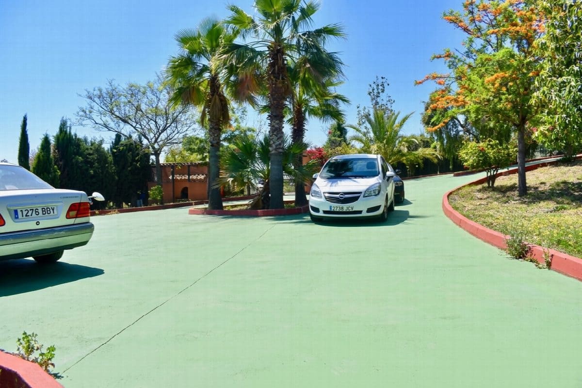 4 bedroom Villa for sale in Mijas with pool - € 1,195,000 (Ref: 9772880)