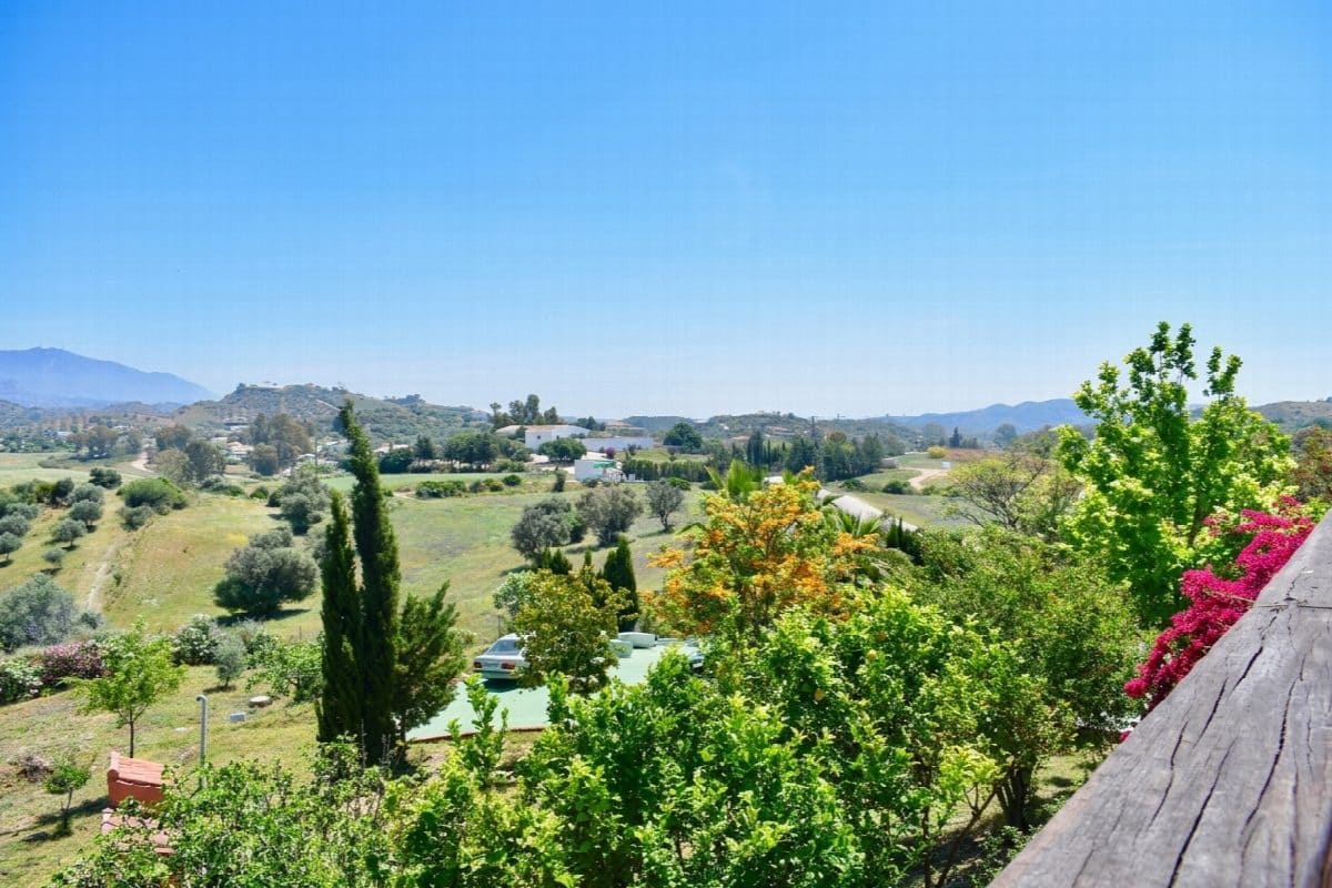 4 bedroom Villa for sale in Mijas with pool - € 1,195,000 (Ref: 9772880)