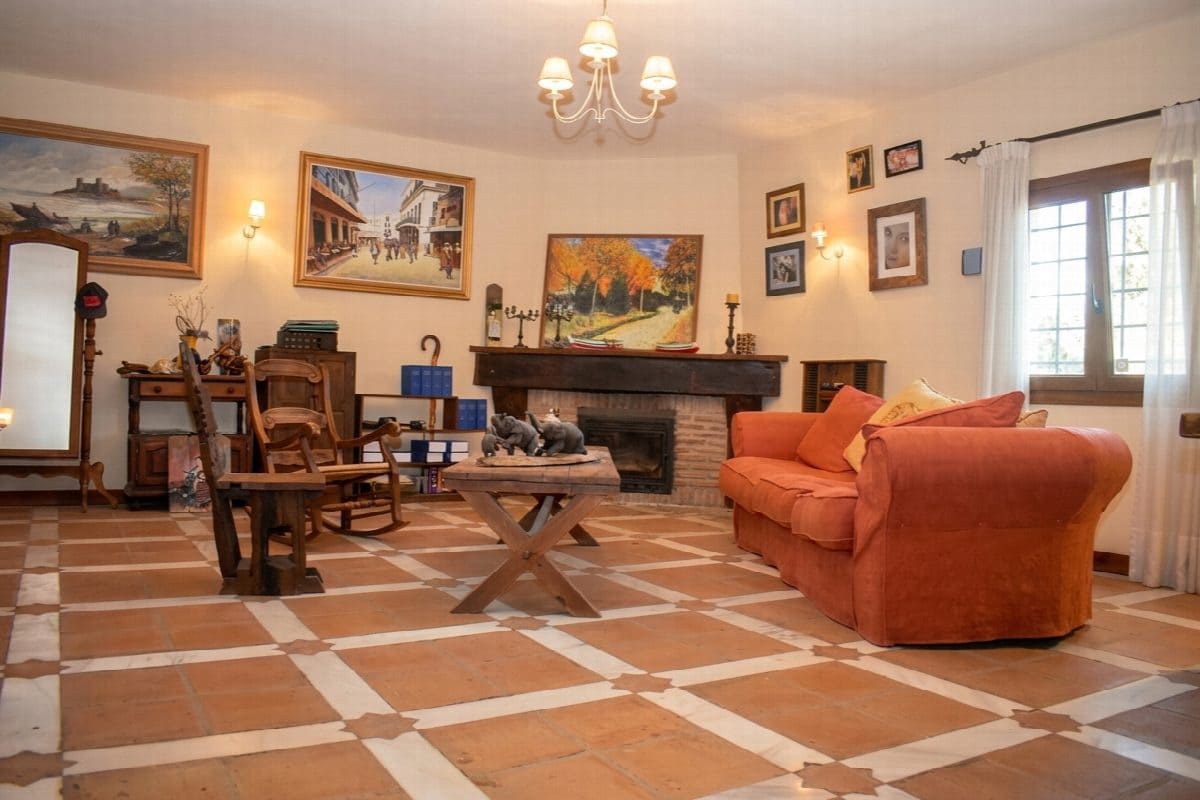 4 bedroom Villa for sale in Mijas with pool - € 1,195,000 (Ref: 9772880)