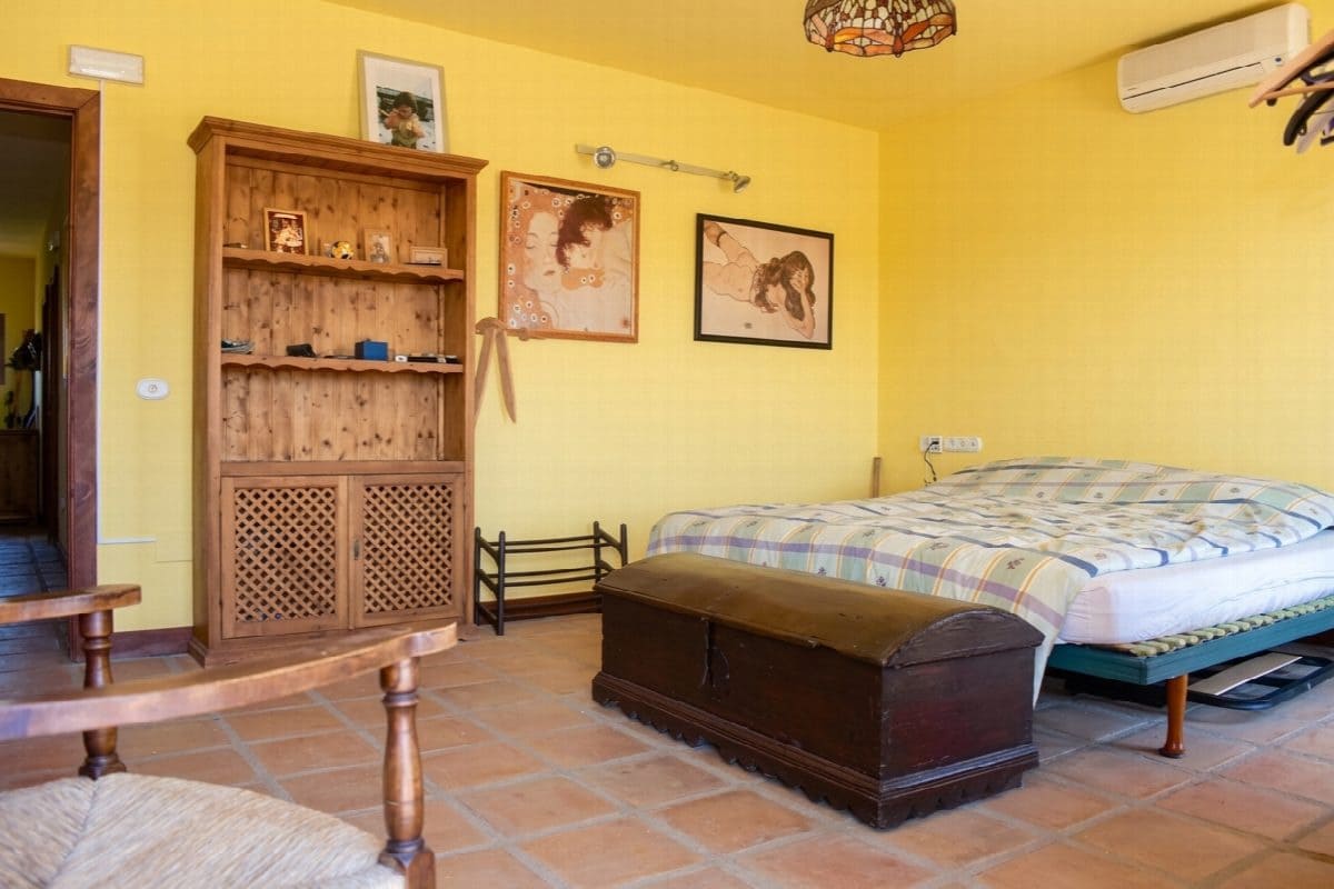 4 bedroom Villa for sale in Mijas with pool - € 1,195,000 (Ref: 9772880)