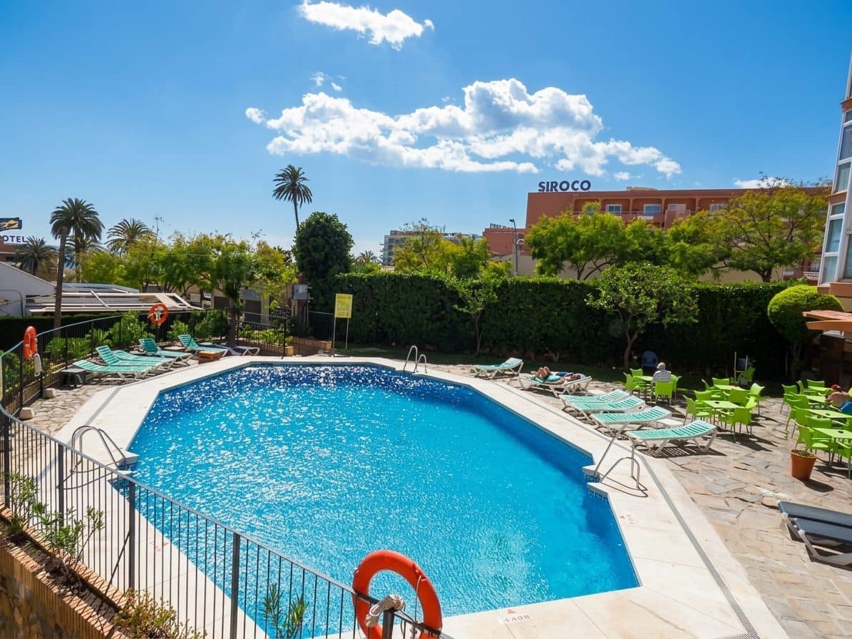 Apartment for sale in Arroyo de la Miel with pool - € 170,000 (Ref: 9777926)
