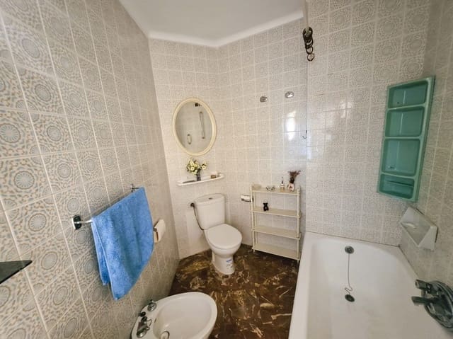Apartment for sale in Arroyo de la Miel, Benalmádena with pool - € 170,000 (Ref: 9777926)