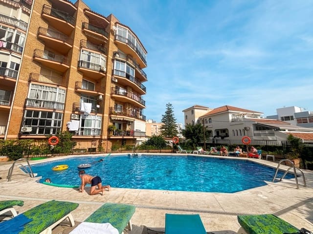Apartment for sale in Arroyo de la Miel, Benalmádena with pool - € 170,000 (Ref: 9777926)