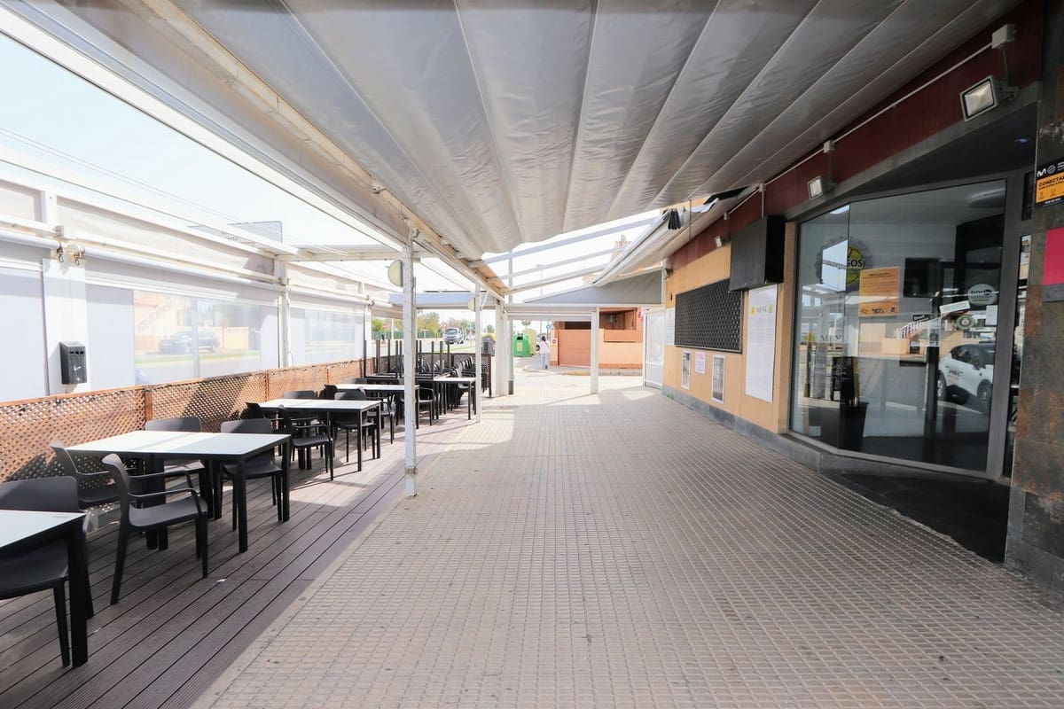 Commercial for sale in San Pedro del Pinatar - € 390,000 (Ref: 9777934)