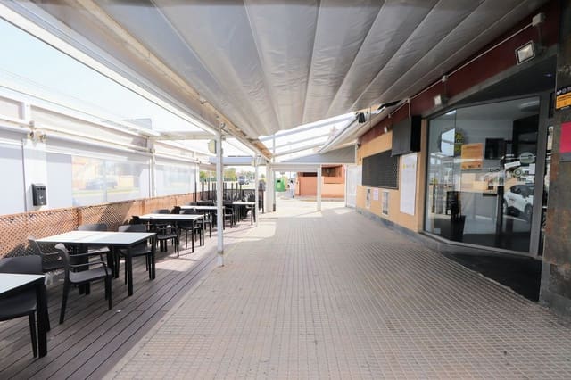 Kaupallinen myytävänä paikassa San Pedro del Pinatar - 390 000 € (Ref: 9777934)