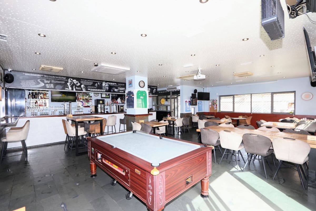 Commercieel te koop in San Pedro del Pinatar - € 390.000 (Ref: 9777934)