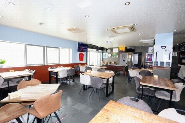 Restaurant/bar te koop in San Pedro del Pinatar ciudad, San Pedro del Pinatar met zwembad - € 390.000 (Ref: 9777934)