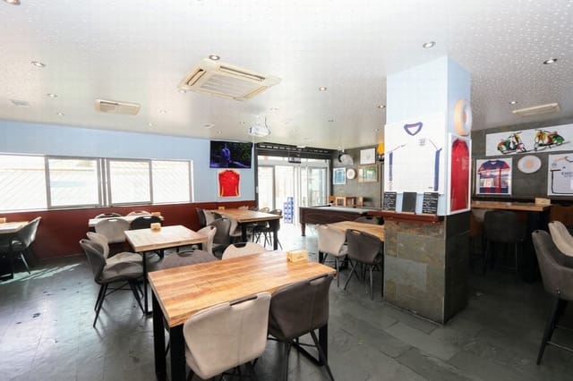 Restaurant/bar te koop in San Pedro del Pinatar ciudad, San Pedro del Pinatar met zwembad - € 390.000 (Ref: 9777934)