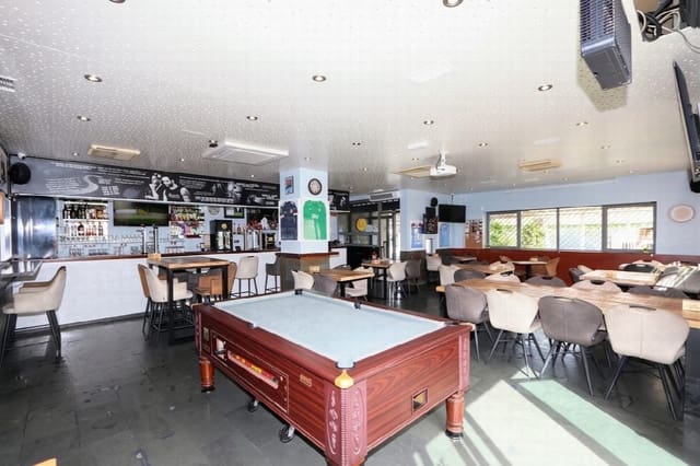 Restaurant/bar te koop in San Pedro del Pinatar ciudad, San Pedro del Pinatar met zwembad - € 390.000 (Ref: 9777934)