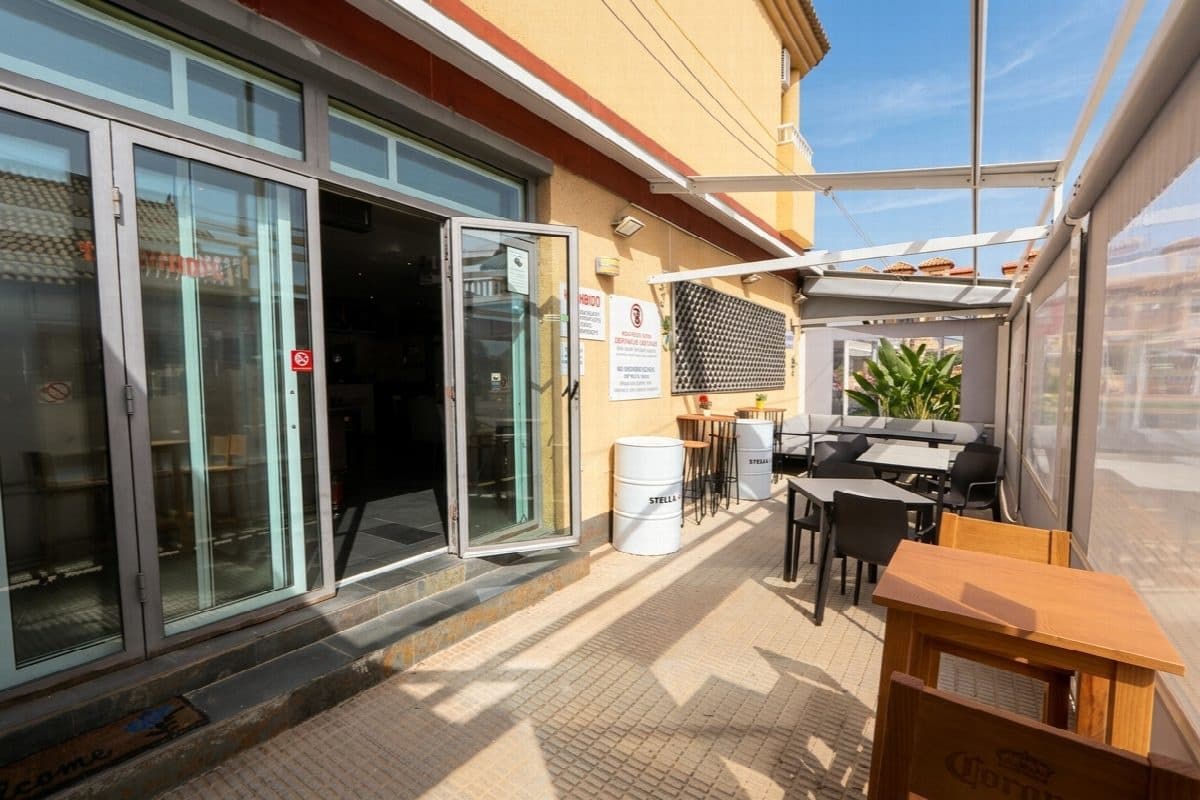 Ristorante/Bar in vendita in San Pedro del Pinatar con piscina - 390.000 € (Rif: 9777934)
