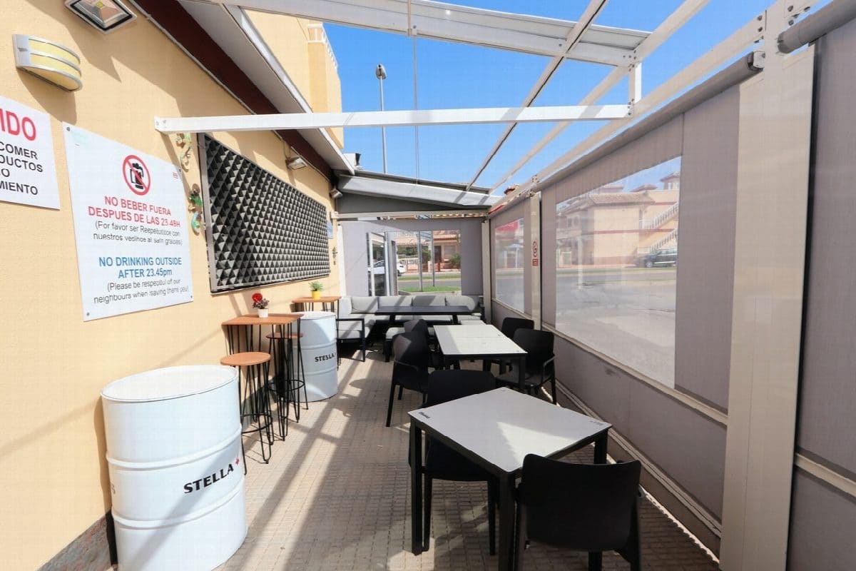 Ristorante/Bar in vendita in San Pedro del Pinatar con piscina - 390.000 € (Rif: 9777934)