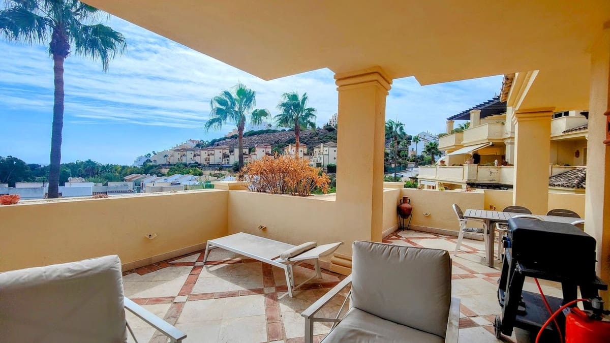 Apartamento de 3 habitaciones en Bahia de Casares en venta con piscina garaje - 450.000 € (Ref: 9777941)