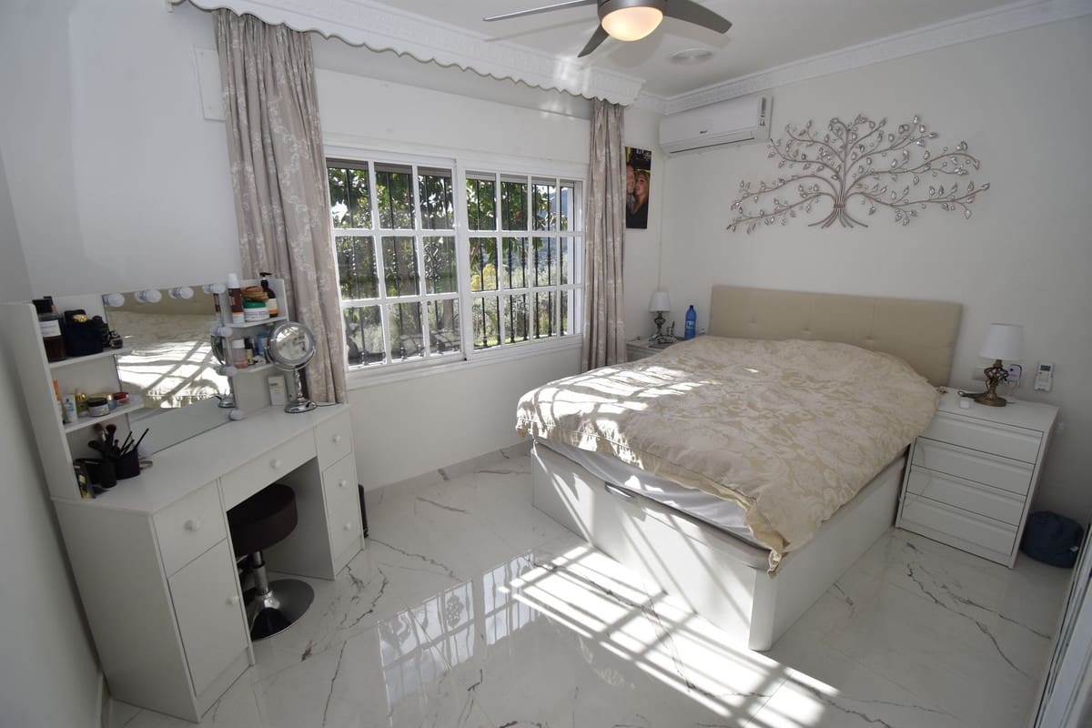 3 makuuhuone Maalaistalo myytävänä paikassa Coin mukana uima-altaan 
autotalli - 565 000 € (Ref: 9781325)