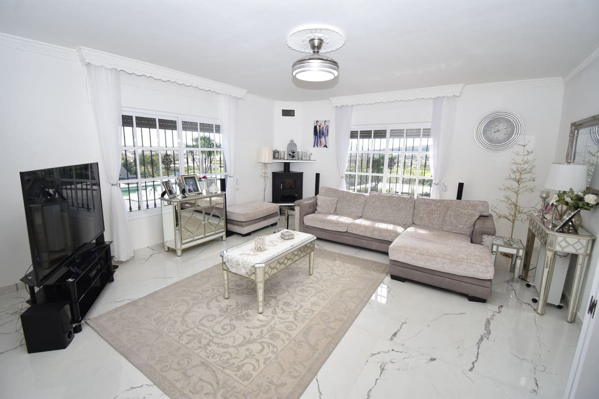 3 makuuhuone Maalaistalo myytävänä paikassa Coin mukana uima-altaan 
autotalli - 565 000 € (Ref: 9781325)