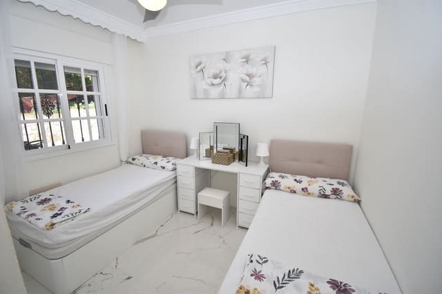 3 sypialnia Finka/Dom wiejski na sprzedaż w Coín z basenem garażem - 565 000 € (Ref: 9781325)