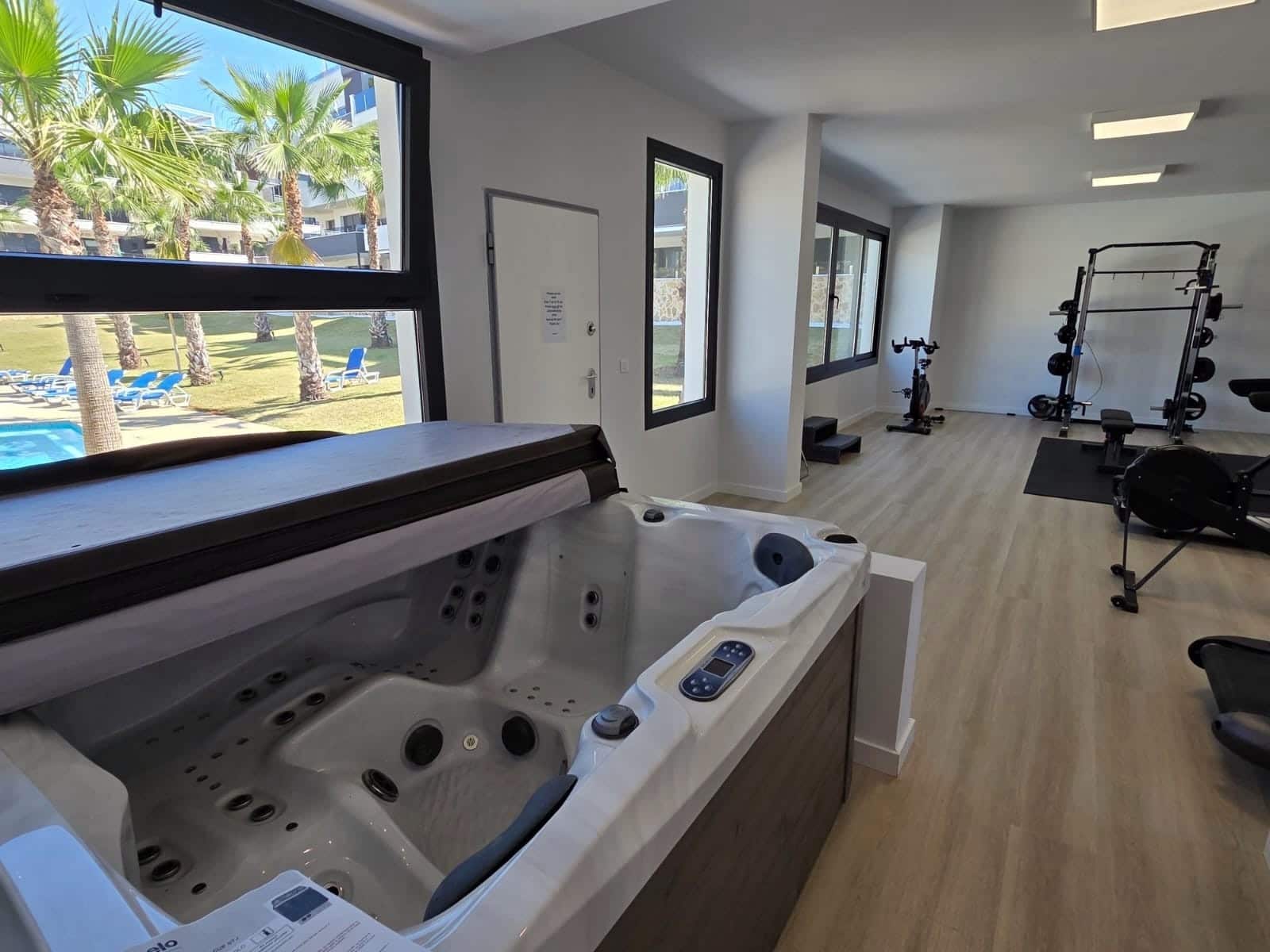 2 chambre Appartement à vendre à Orihuela Costa avec piscine garage - 299 900 € (Ref: 9781342)