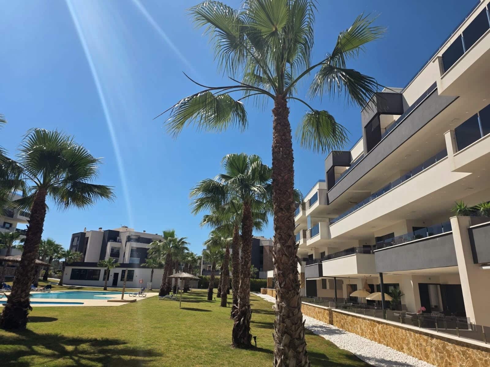 2 chambre Appartement à vendre à Orihuela Costa avec piscine garage - 299 900 € (Ref: 9781342)