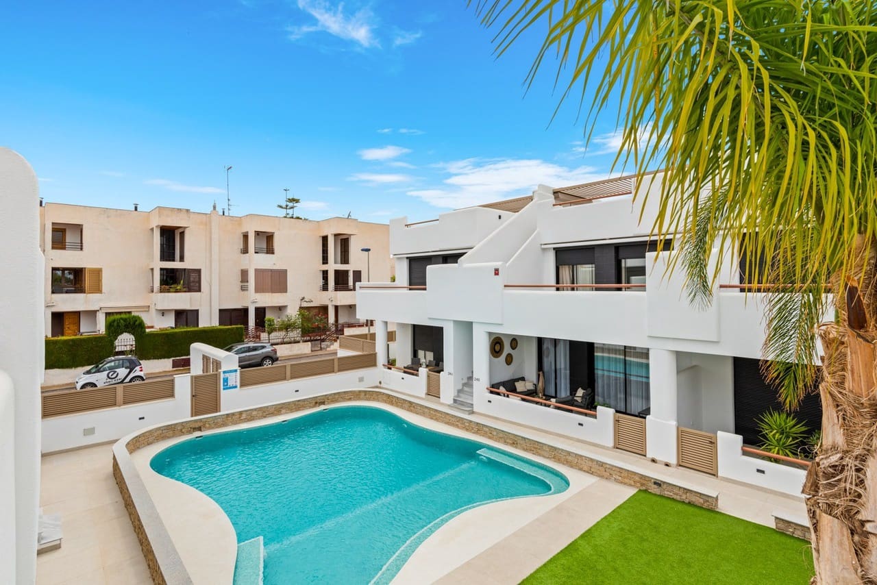 2 bedroom Apartment for sale in San Javier with garage - € 372,000 (Ref: 9781343)