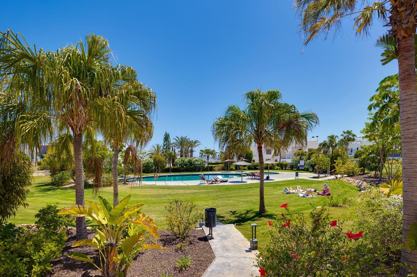 3 quarto Penthouse para venda em Orihuela Costa com piscina garagem - 599 000 € (Ref: 9781347)