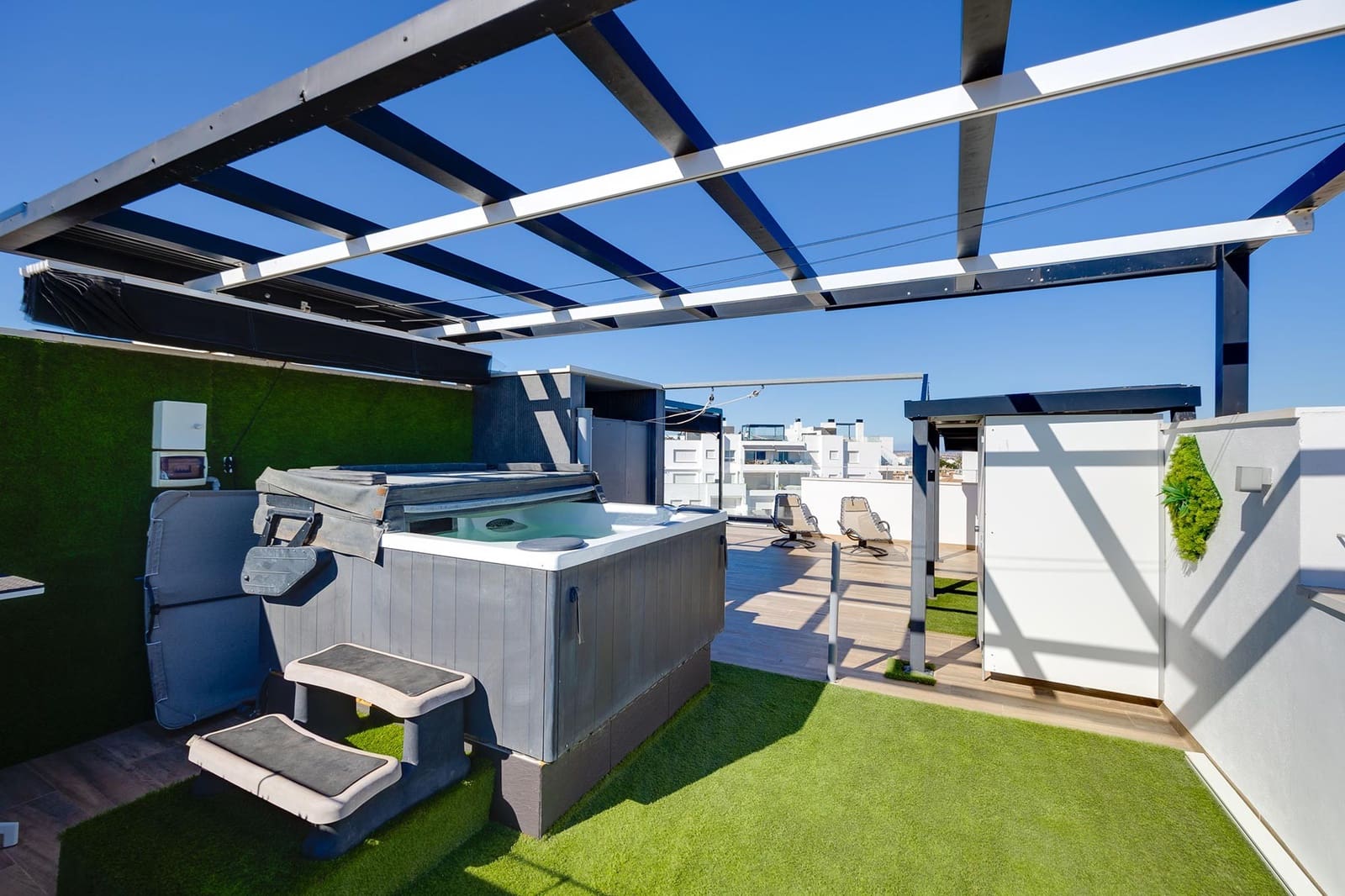 3 quarto Penthouse para venda em Orihuela Costa com piscina garagem - 599 000 € (Ref: 9781347)