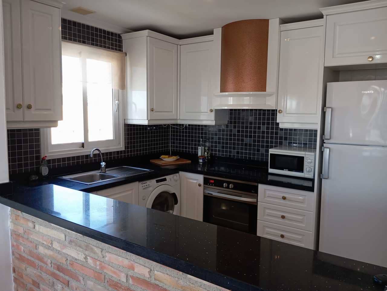 2 slaapkamer Appartement te koop in Villamartin met garage - € 190.000 (Ref: 9781350)