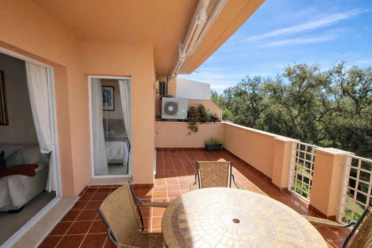 2 chambre Appartement à vendre à Elviria avec piscine - 460 000 € (Ref: 9781367)