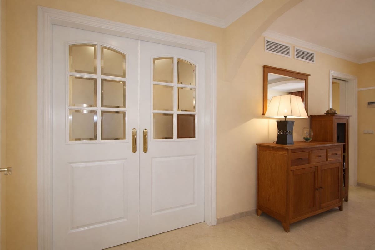 2 chambre Appartement à vendre à Elviria avec piscine - 460 000 € (Ref: 9781367)