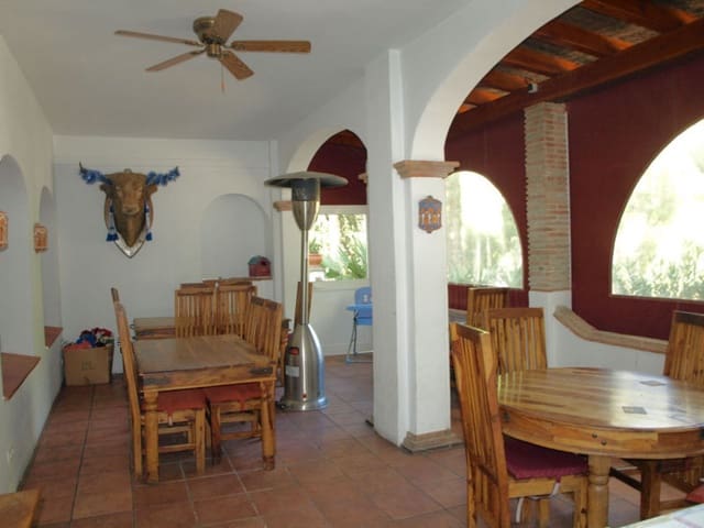 3 soverom Kommersiell til salgs i Mijas med svømmebasseng - € 475 000 (Ref: 9783671)