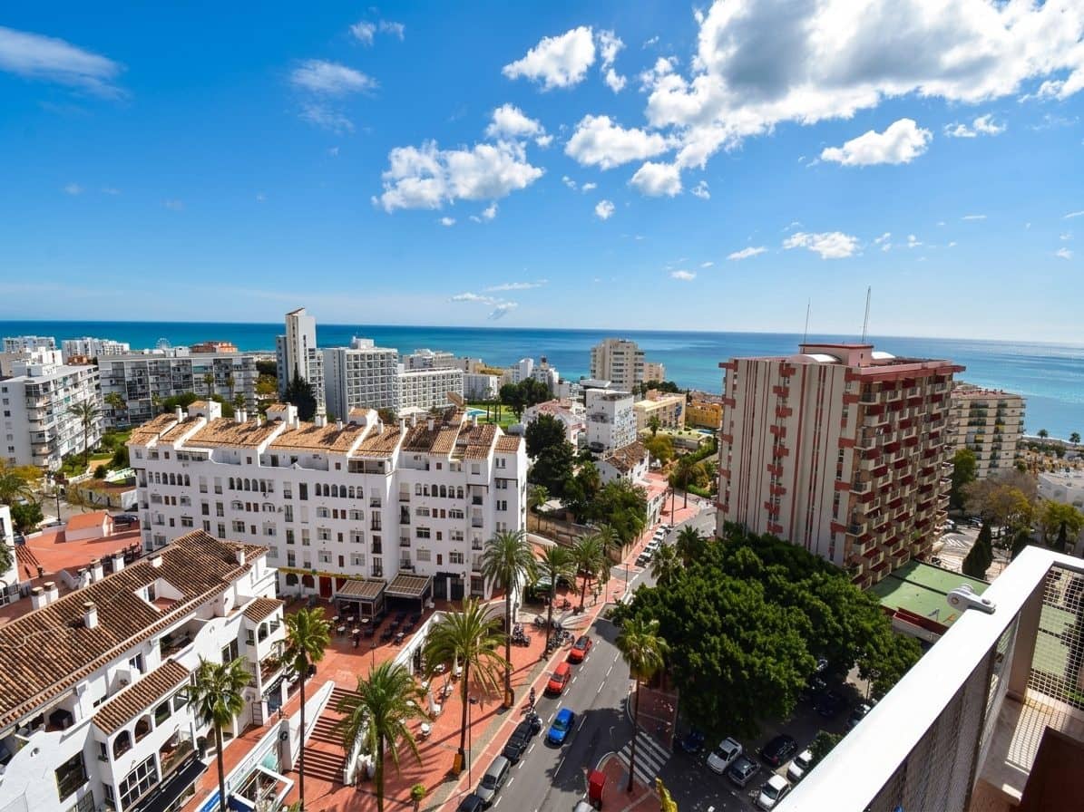 Apartment for sale in Benalmadena Costa - € 225,000 (Ref: 9783672)