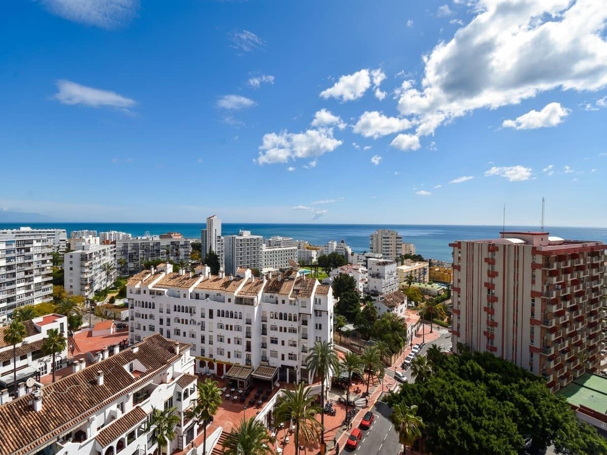 Apartment for sale in Benalmadena Costa - € 225,000 (Ref: 9783672)