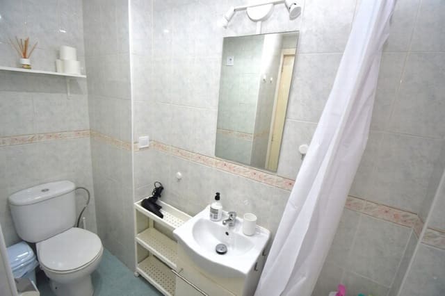 Apartment for sale in Benalmadena Costa, Benalmádena - € 225,000 (Ref: 9783672)