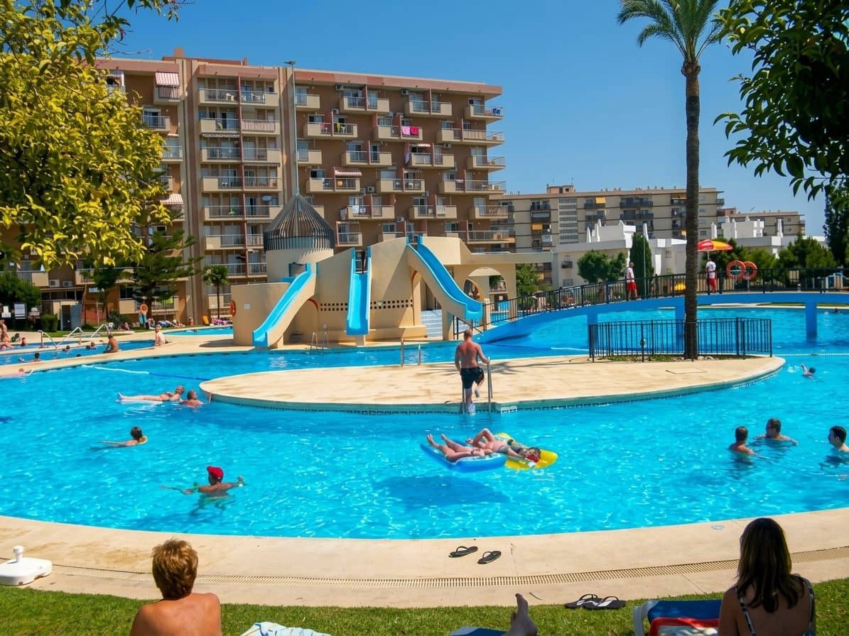 Apartamento para venda em Arroyo de la Miel com piscina - 225 000 € (Ref: 9783673)