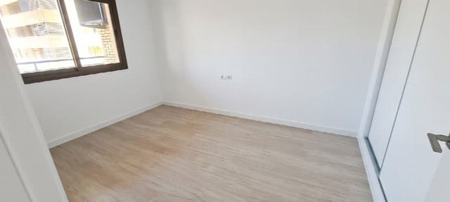 1 slaapkamer Appartement te koop in Zona Puerto Deportivo, Fuengirola met zwembad - € 335.000 (Ref: 9783674)