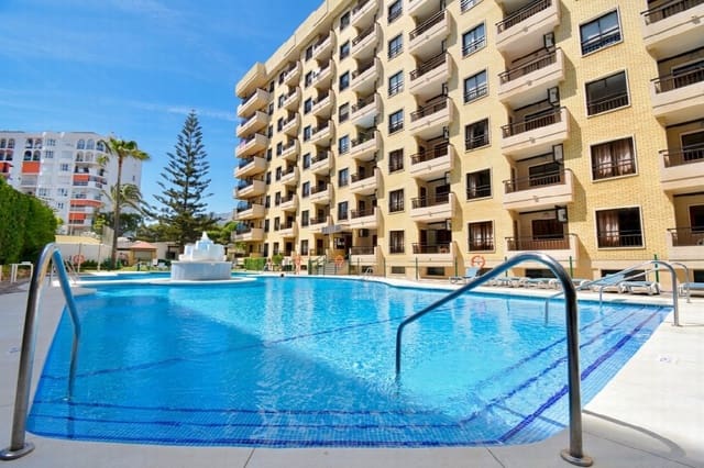 1 slaapkamer Appartement te koop in Zona Puerto Deportivo, Fuengirola met zwembad - € 335.000 (Ref: 9783674)