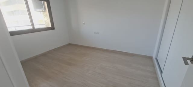 1 bedroom Apartment for sale in Playa de los Boliches, Fuengirola with pool - € 335,000 (Ref: 9783674)
