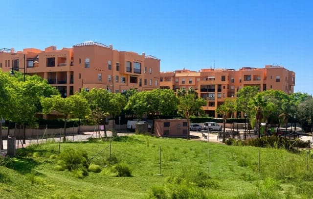 Building Plot for sale in Zona Puerto Deportivo, Fuengirola - € 350,000 (Ref: 9783675)