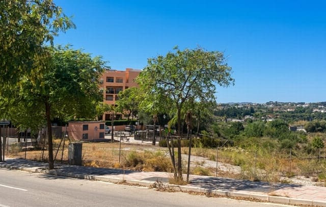 Building Plot for sale in Zona Puerto Deportivo, Fuengirola - € 350,000 (Ref: 9783675)
