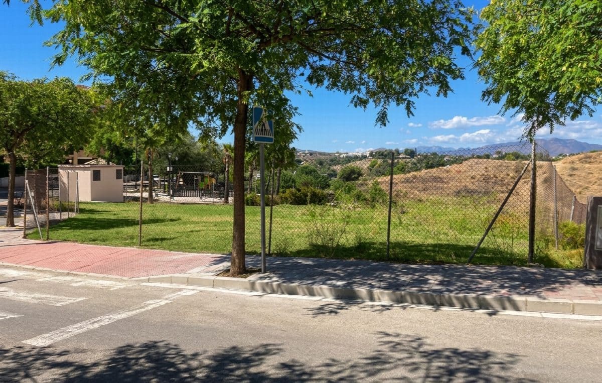 Byggetomt til salgs i Fuengirola - € 350 000 (Ref: 9783675)
