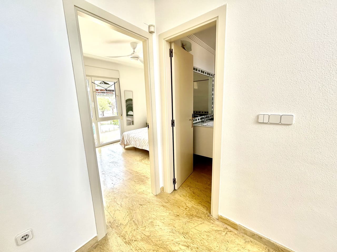 3 soveværelse Byhus til salg i Cabo Roig med garage - € 449.995 (Ref: 9783702)